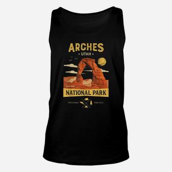 Arches National Park T Shirt Delicate Arch Vintage Utah Gift Unisex Tank Top | Crazezy DE