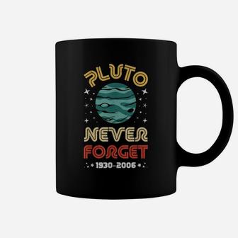 Never Forget Pluto 1930-2006 Science Planet Vintage Space Coffee Mug | Crazezy DE