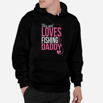 This Girl Loves Fishing With Her Daddy Hoodie | Crazezy DE