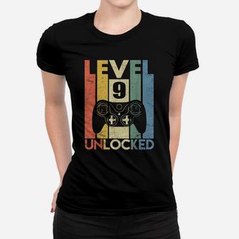 Kids Level 9 Unlocked Shirt Funny Video Gamer 9Th Birthday Women T-shirt | Crazezy DE