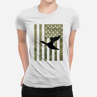Duck Grass American Flag Bird Waterfowl Hunting Hunter Gift Women T-shirt | Crazezy