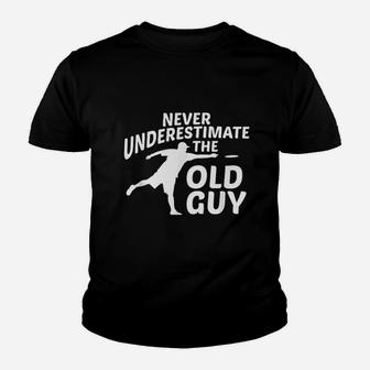 Never Underestimate The Old Guy Funny Disc Golf Designs Youth T-shirt | Crazezy UK