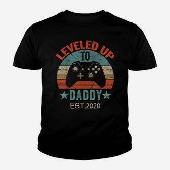 Promoted To Daddy Est2020 Vintage Men Leveled Up To Daddy Youth T-shirt | Crazezy AU