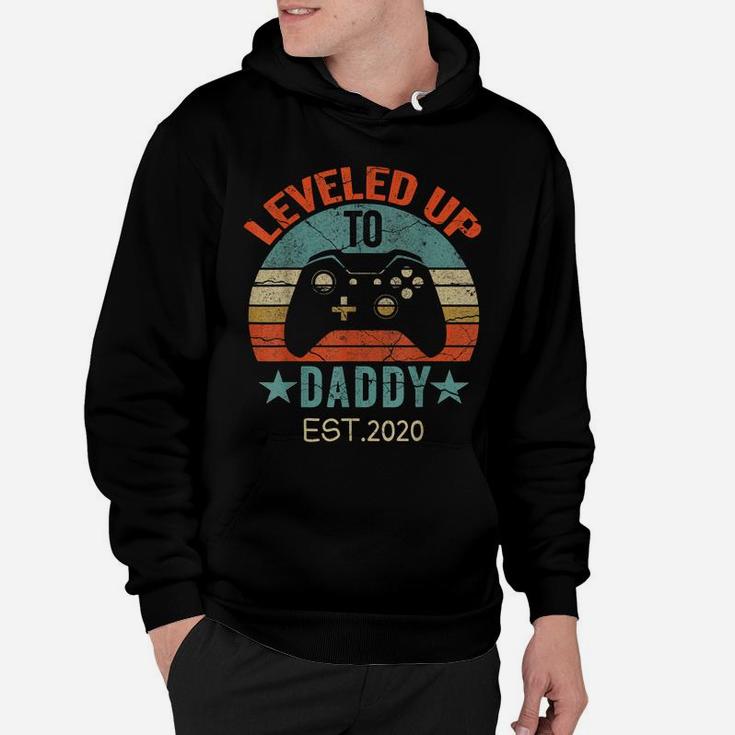Promoted To Daddy Est2020 Vintage Men Leveled Up To Daddy Hoodie