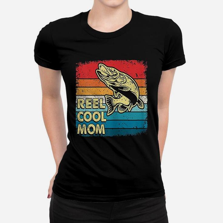 Reel Cool Mom Funny Fish Fishing Mothers Day Gift Women T-shirt