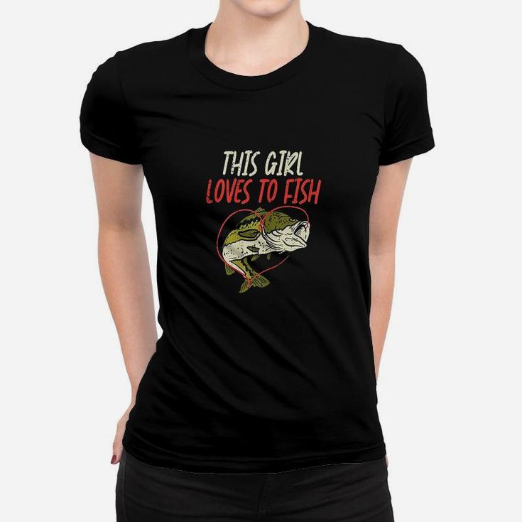 This Girl Loves To Fish Bass Fishing Family Matching Gift Women T-shirt