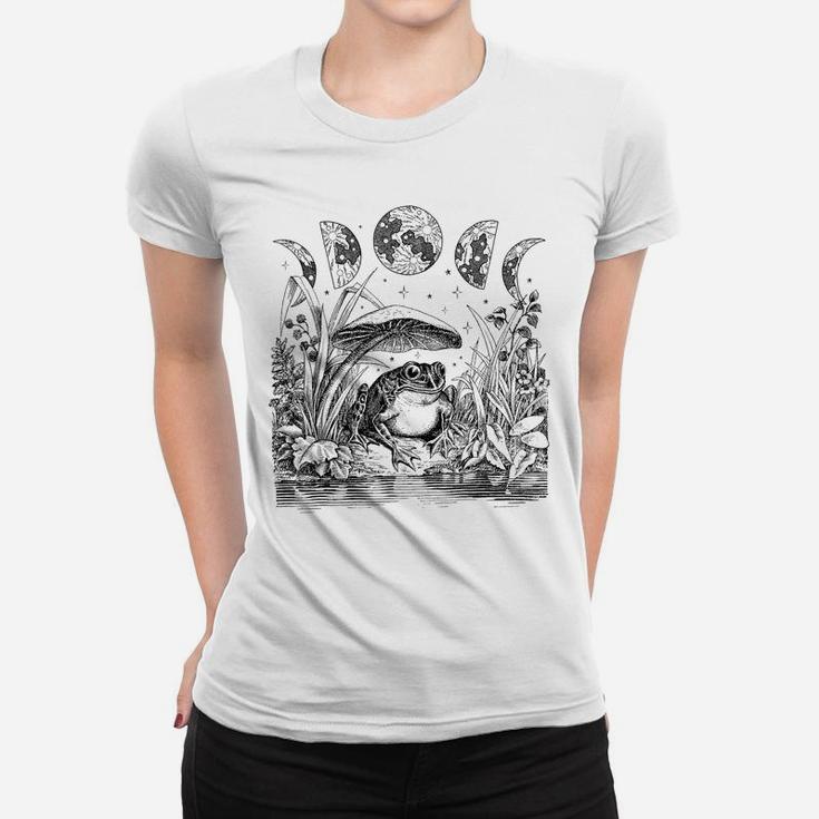 Cute Cottagecore Aesthetic Frog Mushroom Moon Witchy Vintage Women T-shirt