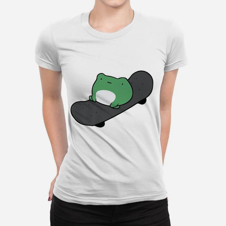 Frog On Skateboard Kawaii Aesthetic Cottagecore Women T-shirt