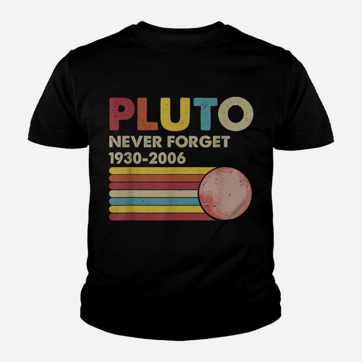 Pluto Never Forget 1930 - 2006 Vintage Funny Lover Gift Youth T-shirt