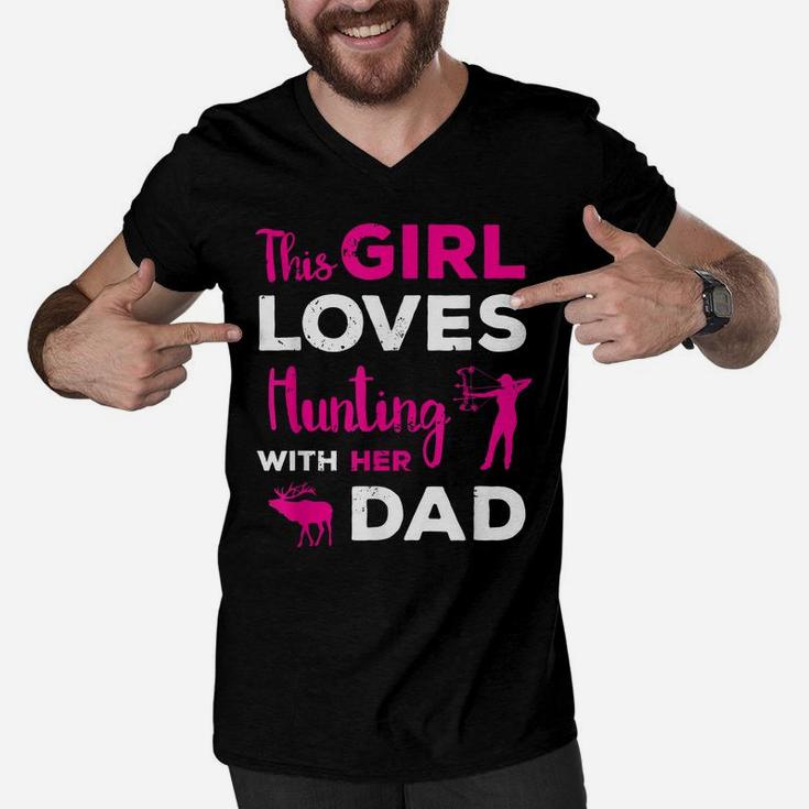 Cute Girls Hunting Gift Dad Daughter Hunting Buddy Hunter Men V-Neck Tshirt
