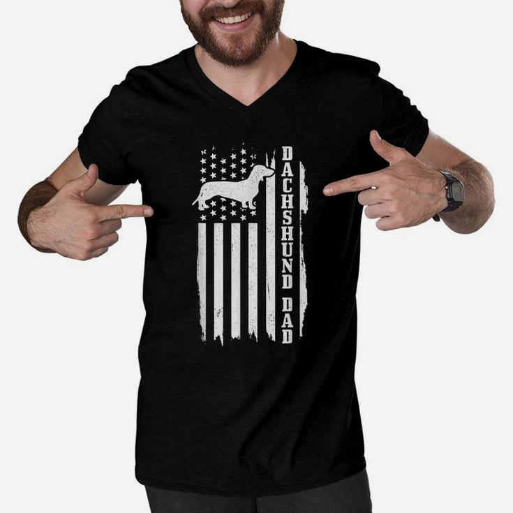 Mens Dachshund Dad Vintage American Flag Patriotic Weiner Dog Men V-Neck Tshirt