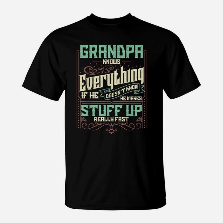 Mens Grandpa Knows Everything Funny Grandpa Christmas Gifts T-Shirt